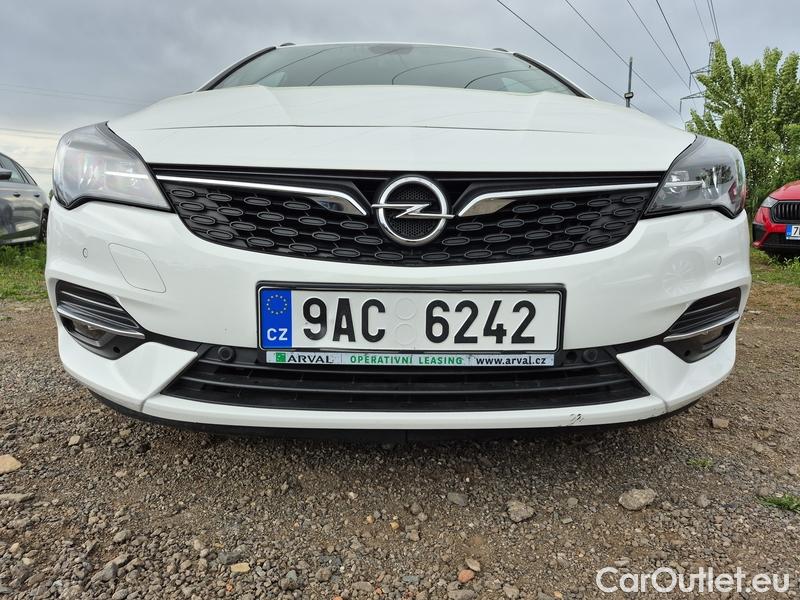  Opel  Astra  K Sports Tourer (2015) ST 1.5CDTi 77 Edition 5d #4