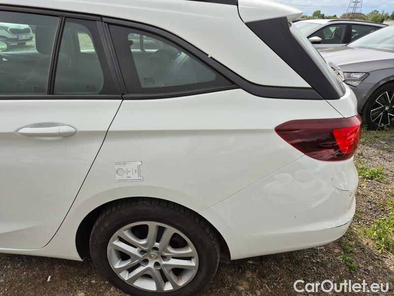  Opel  Astra  K Sports Tourer (2015) ST 1.5CDTi 77 Edition 5d #13