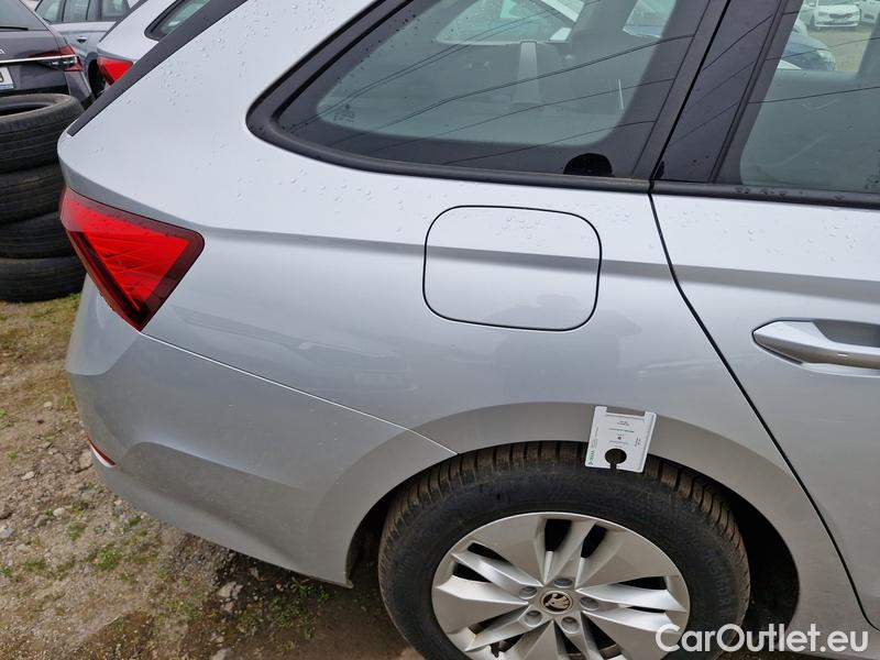  Skoda  Octavia  Combi (NX3)(2020) Oct.C.2.0 TDI 110 Ambition #13