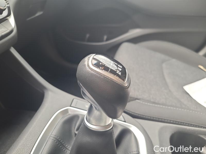  Hyundai  i30   cw (PD)(2017->)  kom.1.5T-GDI Smart 5d #5
