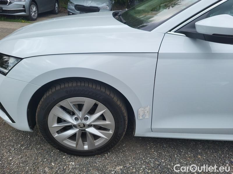  Skoda  Octavia  Combi (NX3)(2020) Oct.Com.1.5e-TEC 110 Style AT #12