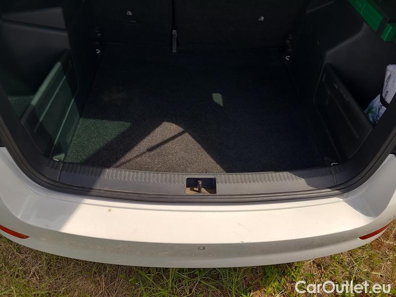  Skoda  Fabia  Combi (2015) Com.1.0TSI 70 Ambition 5d #9