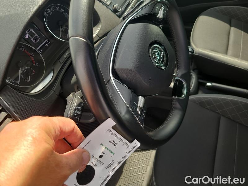  Skoda  Fabia  Combi (2015) Com.1.0TSI 70 Ambition 5d #3