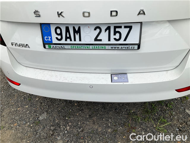  Skoda  Fabia Com.1.0TSI 70 Ambition 5d #6