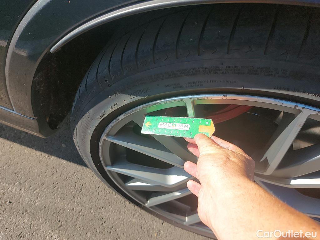  Audi  Q7 AUDI  / 2019 / 5P / todoterreno S line 60 TFSIe 335kW(456CV) quattro tip #6