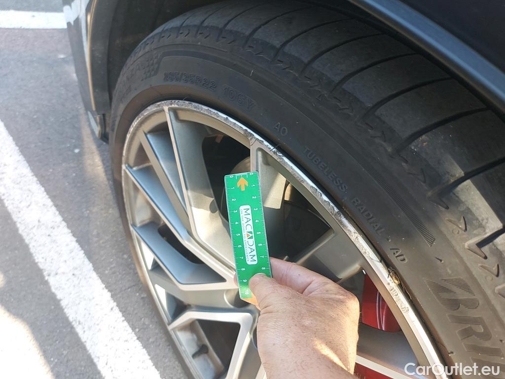  Audi  Q7 AUDI  / 2019 / 5P / todoterreno S line 60 TFSIe 335kW(456CV) quattro tip #4