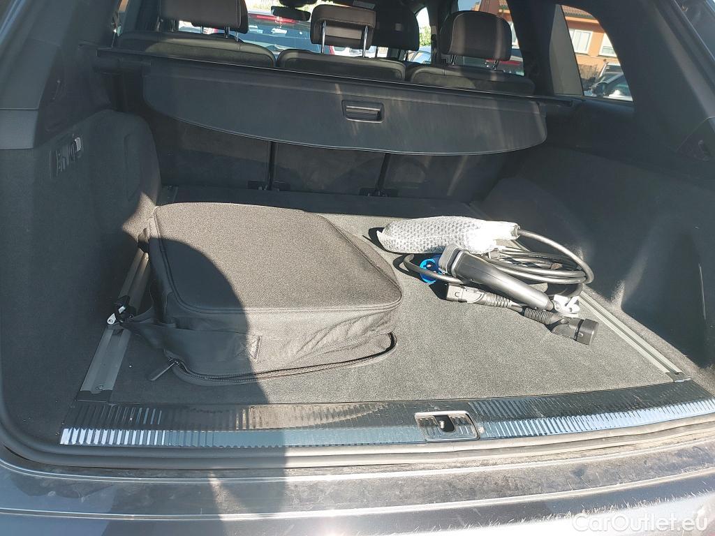  Audi  Q7 AUDI  / 2019 / 5P / todoterreno S line 60 TFSIe 335kW(456CV) quattro tip #17