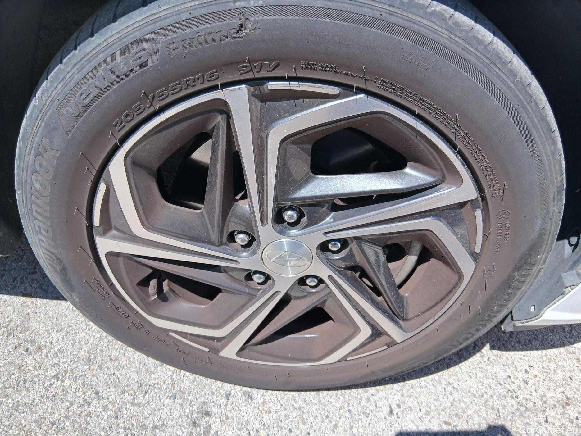  Hyundai  i30 HYUNDAI  1.0 TGDI 120 CV #53