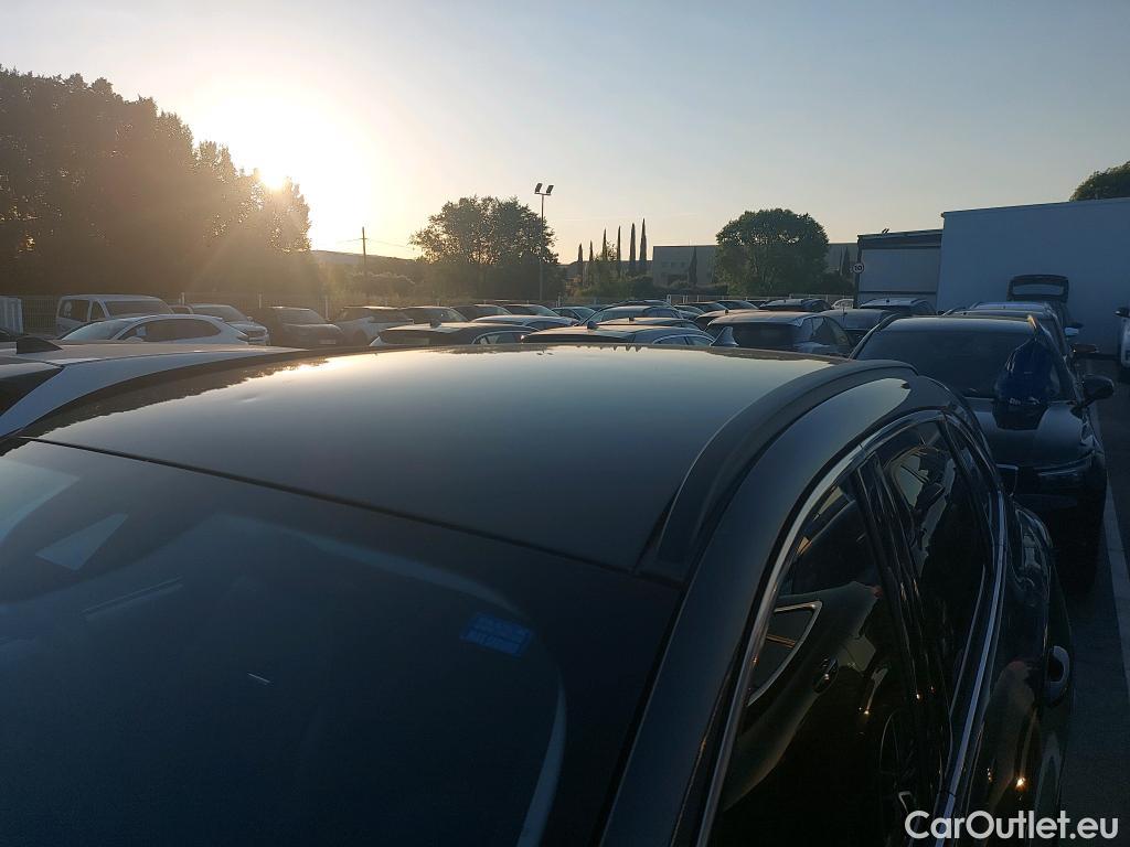  Ford  Kuga FORD  / 2019 / 5P / todoterreno Vignale 2.5 Duratec FHEV 140kW 4x4 Auto #3