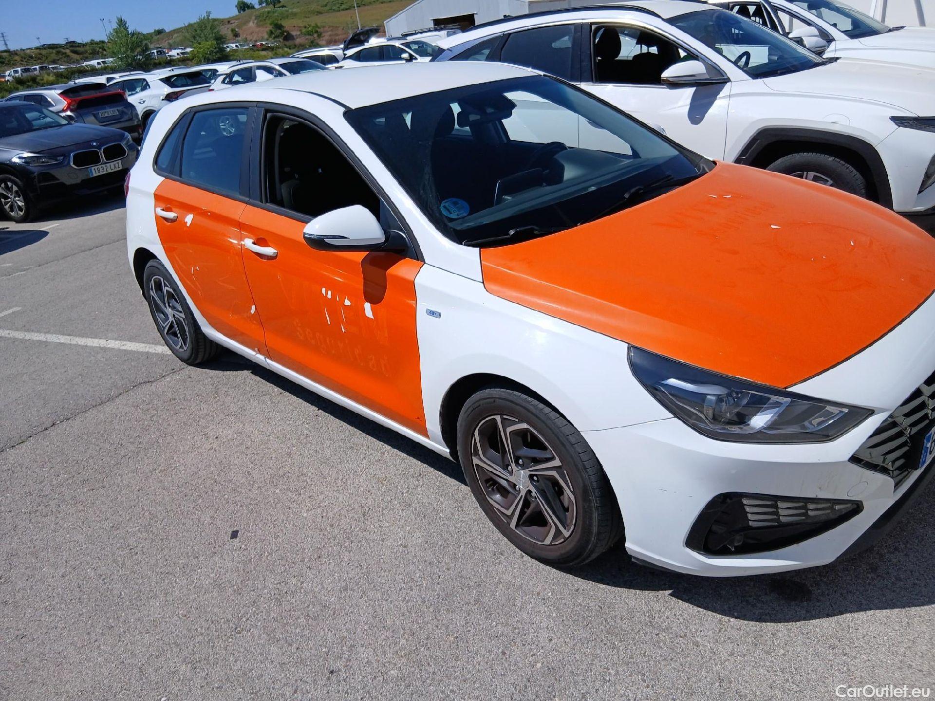  Hyundai  i30 HYUNDAI  1.0 TGDI 120 CV #4