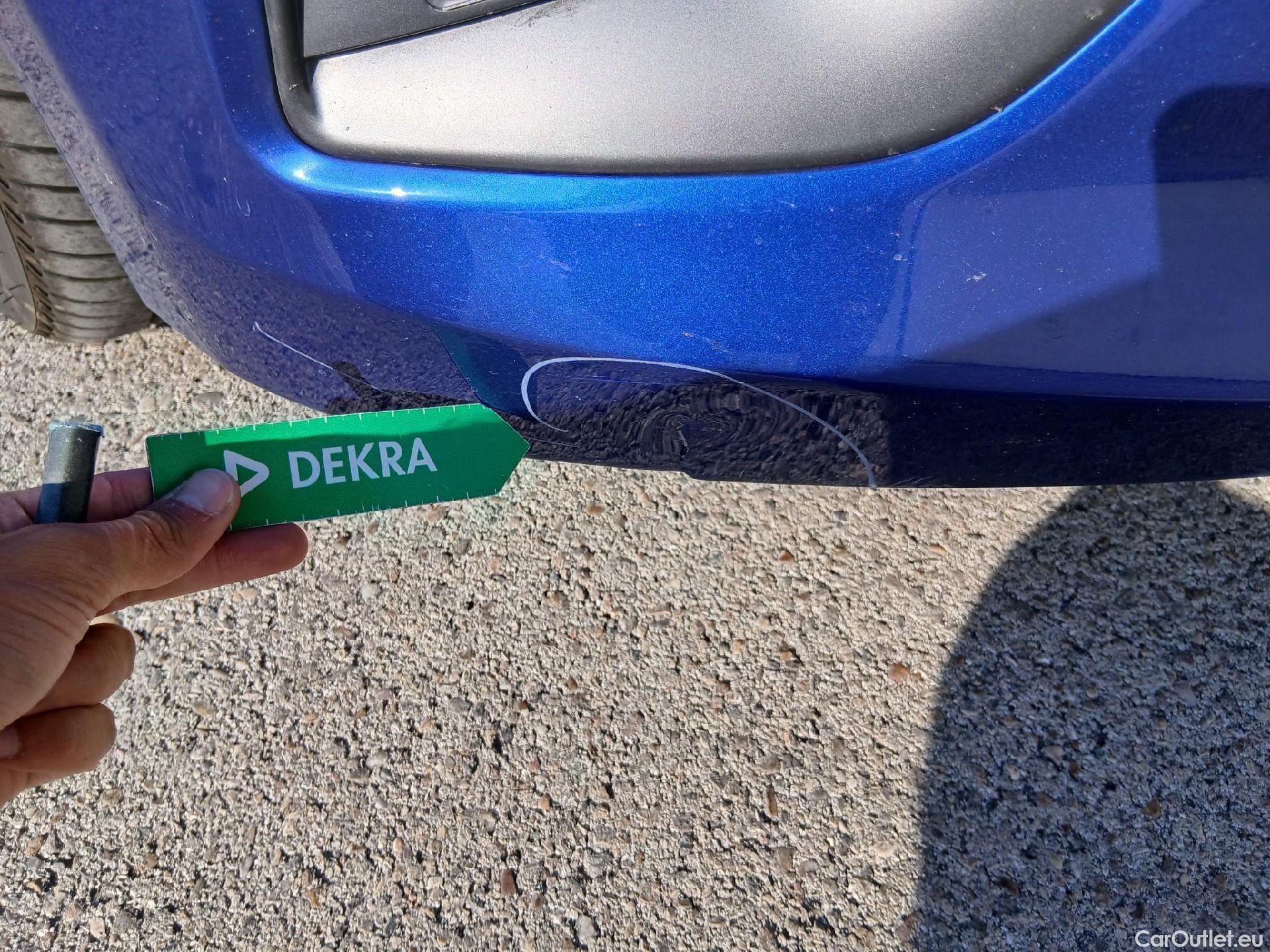  Hyundai   Ioniq HYUNDAI / 2019 / 5P / berlina con portón 1.6 GDI HEV Tecno DCT #3