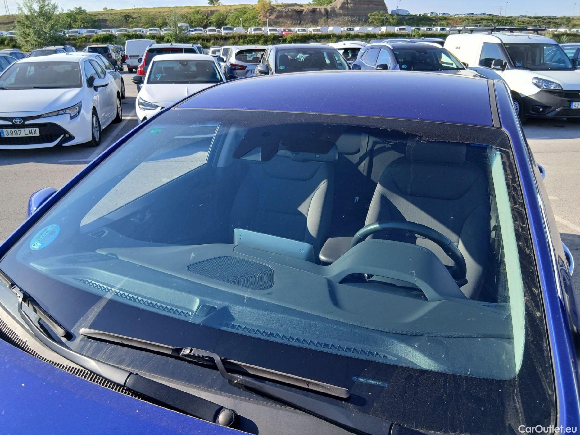  Hyundai   Ioniq HYUNDAI / 2019 / 5P / berlina con portón 1.6 GDI HEV Tecno DCT #1