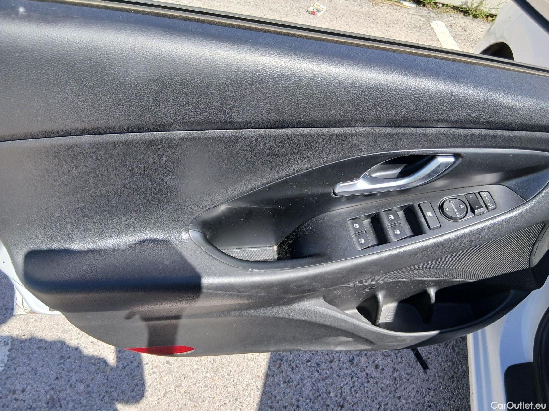  Hyundai  i30 HYUNDAI  1.0 TGDI 120 CV #24