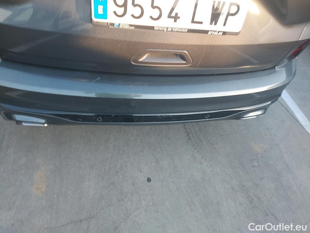  Ford  Kuga FORD  / 2019 / 5P / todoterreno Vignale 2.5 Duratec FHEV 140kW 4x4 Auto #28