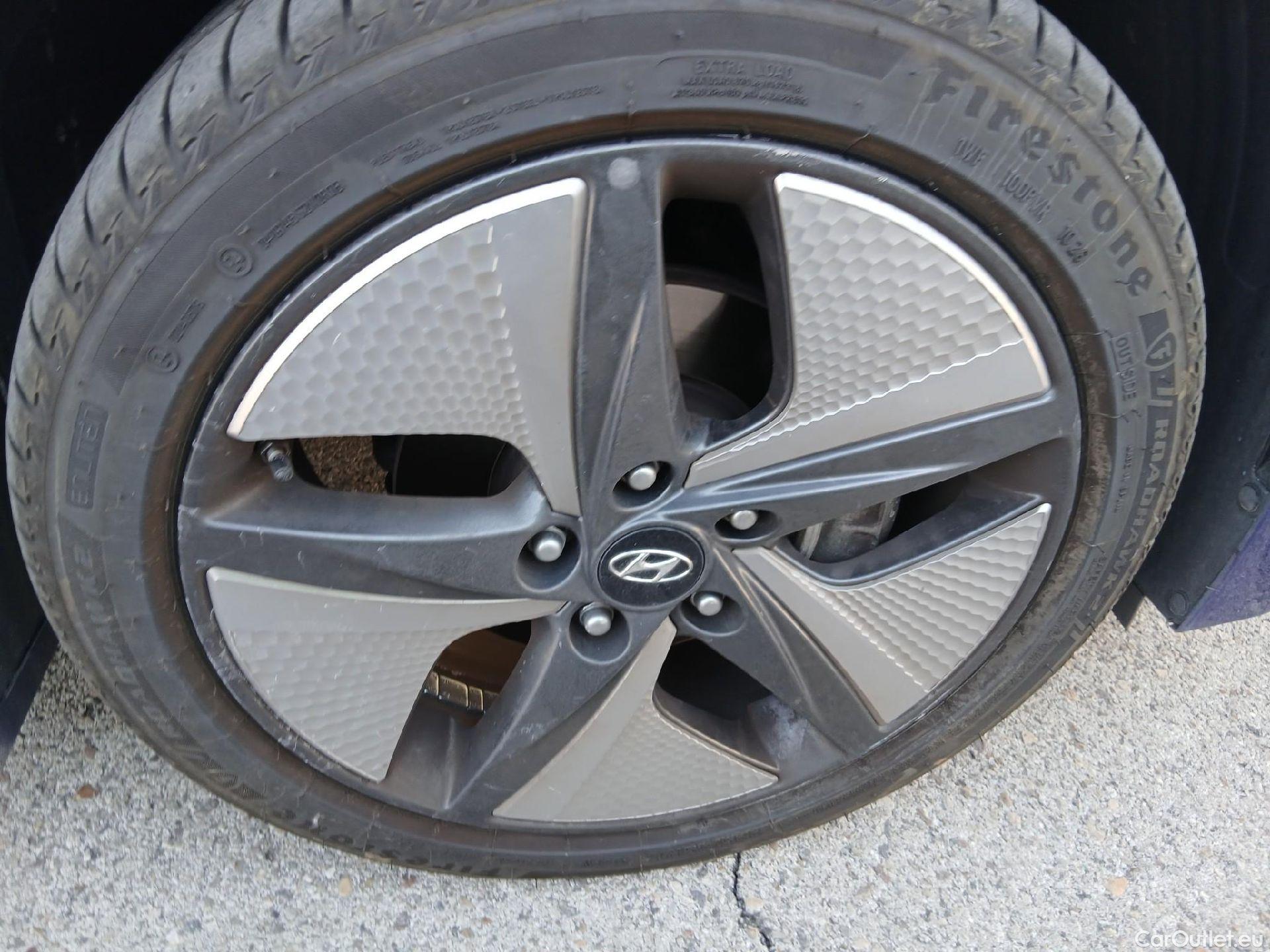  Hyundai   Ioniq HYUNDAI / 2019 / 5P / berlina con portón 1.6 GDI HEV Tecno DCT #31