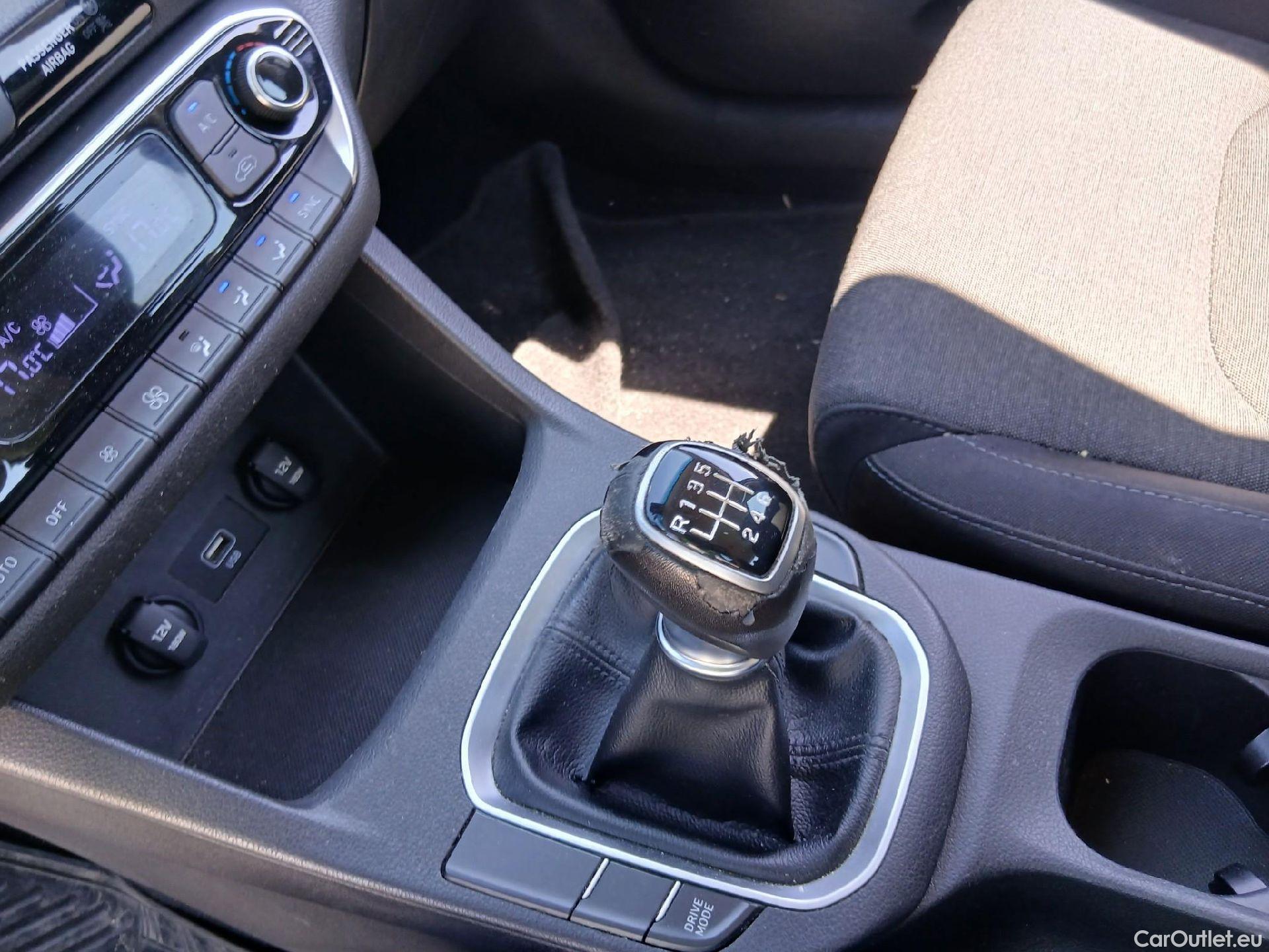  Hyundai  i30 HYUNDAI  1.0 TGDI 120 CV #28