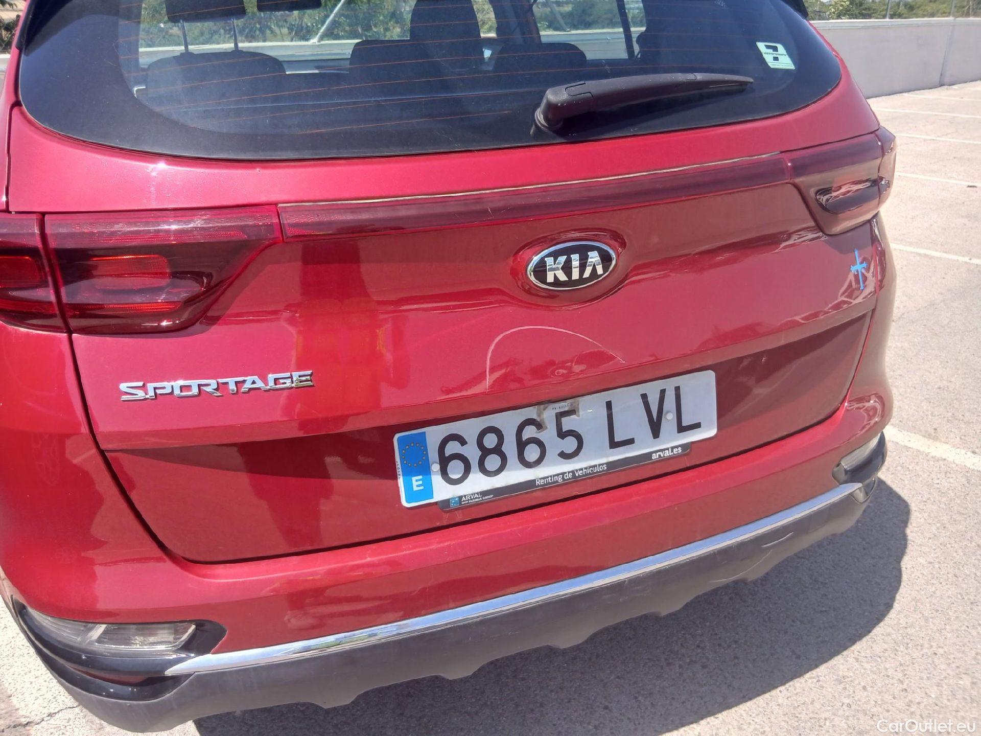  KIA  Sportage KIA  / 2018 / 5P / todoterreno 1.6 CRDi Concept 85kW (115CV) 4x2 #11