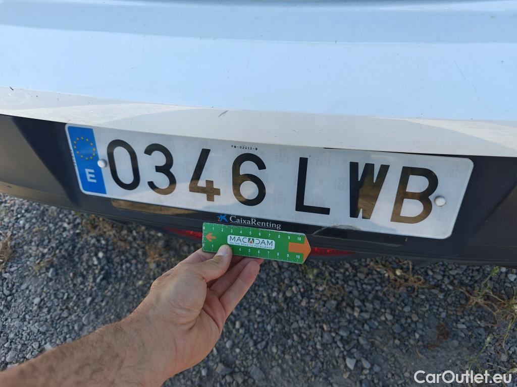  Peugeot  208 PEUGEOT  / 2019 / 5P / berlina con portón BlueHDi 73kW (100CV) Active #48