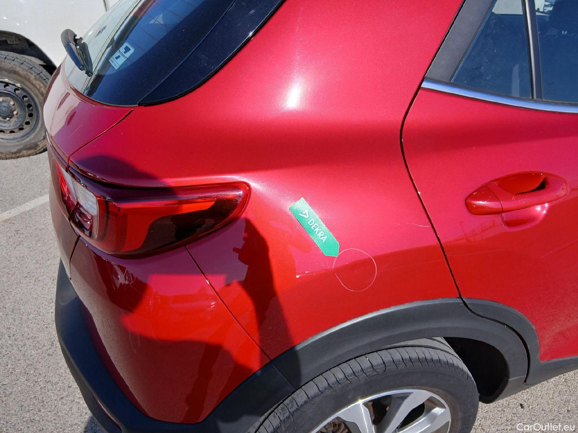 KIA  STONIC KIA  / 2017 / 5P / todoterreno 1.0 T-GDi 74kW (100CV) MHEV iMT Drive #33