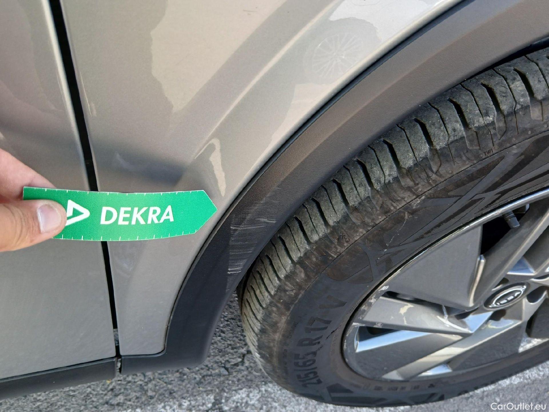  Nissan  Qashqai NISSAN  / 2021 / 5P / todoterreno DIG-T 116kW (158CV) mHEV Xtronic Acenta (AC8) #23