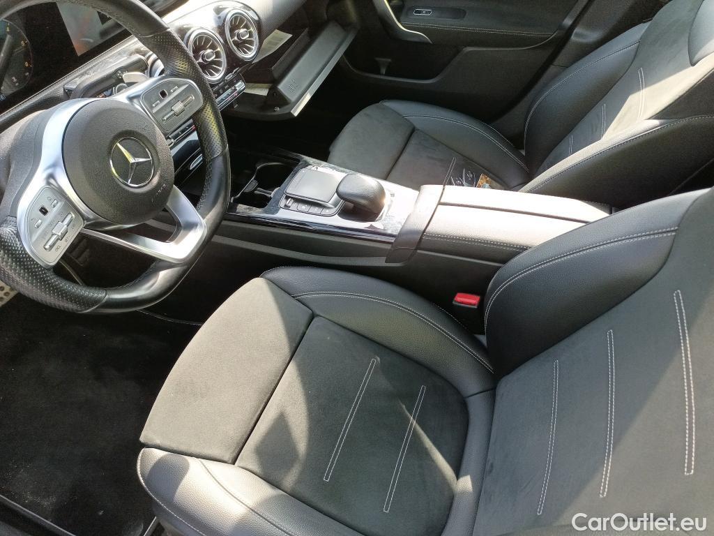  Mercedes  A-Klasse MERCEDES-BENZ Clase A / 2018 / 5P / berlina con portón A 200 d #6