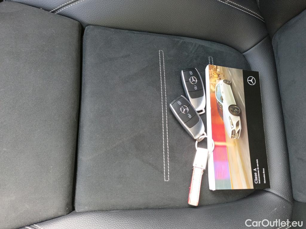  Mercedes  A-Klasse MERCEDES-BENZ Clase A / 2018 / 5P / berlina con portón A 200 d #10