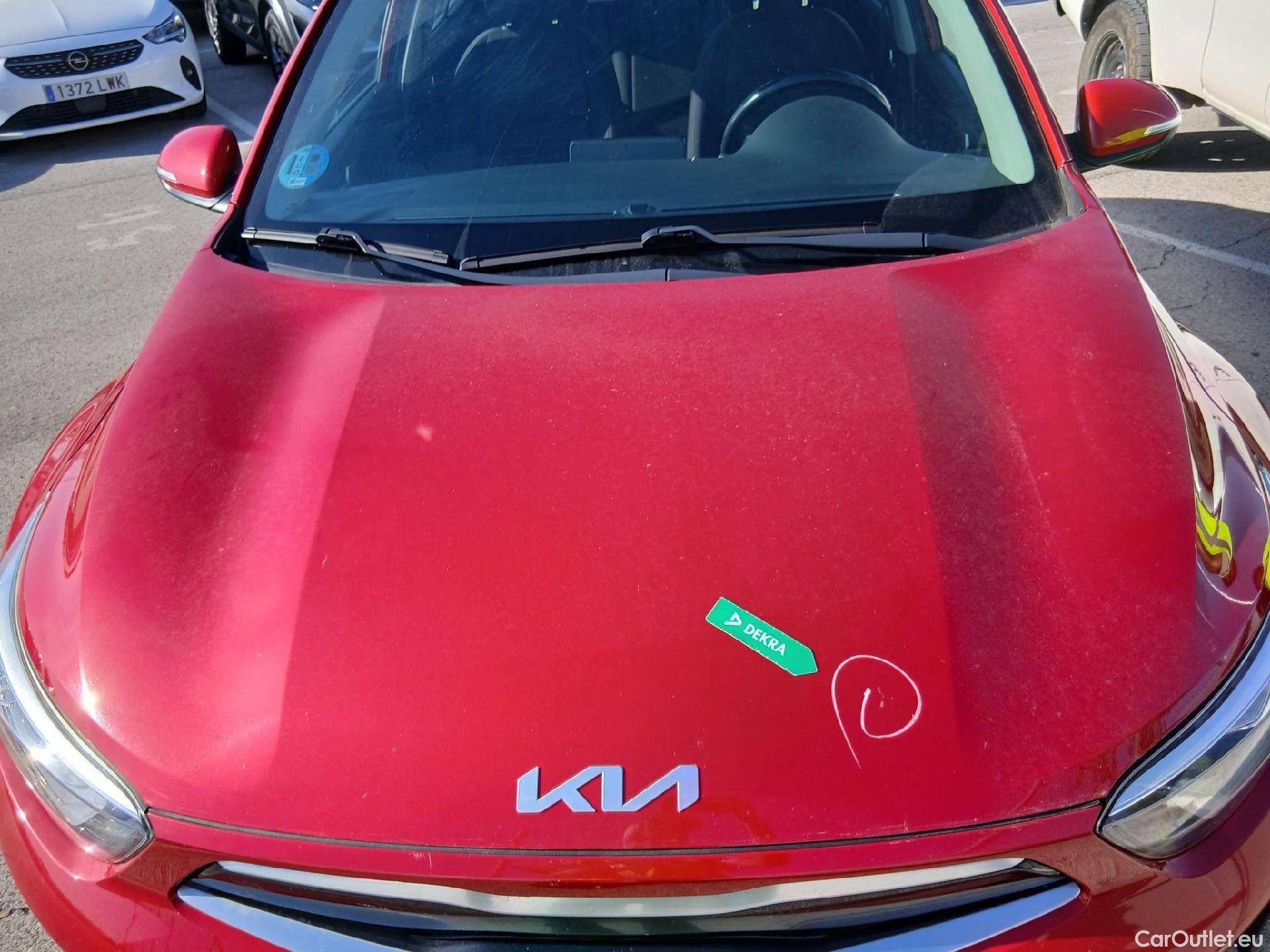  KIA  STONIC KIA  / 2017 / 5P / todoterreno 1.0 T-GDi 74kW (100CV) MHEV iMT Drive #3