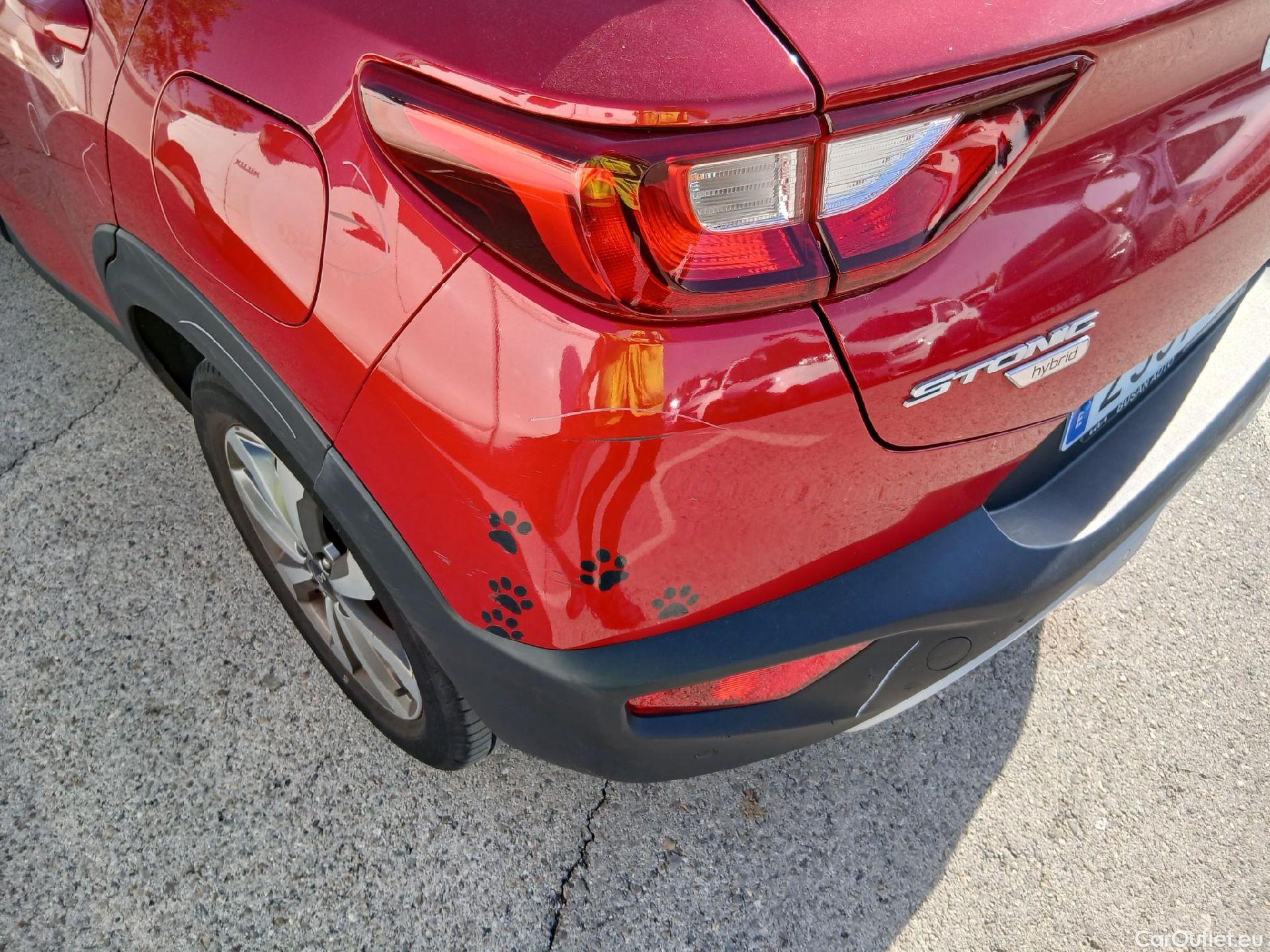  KIA  STONIC KIA  / 2017 / 5P / todoterreno 1.0 T-GDi 74kW (100CV) MHEV iMT Drive #29