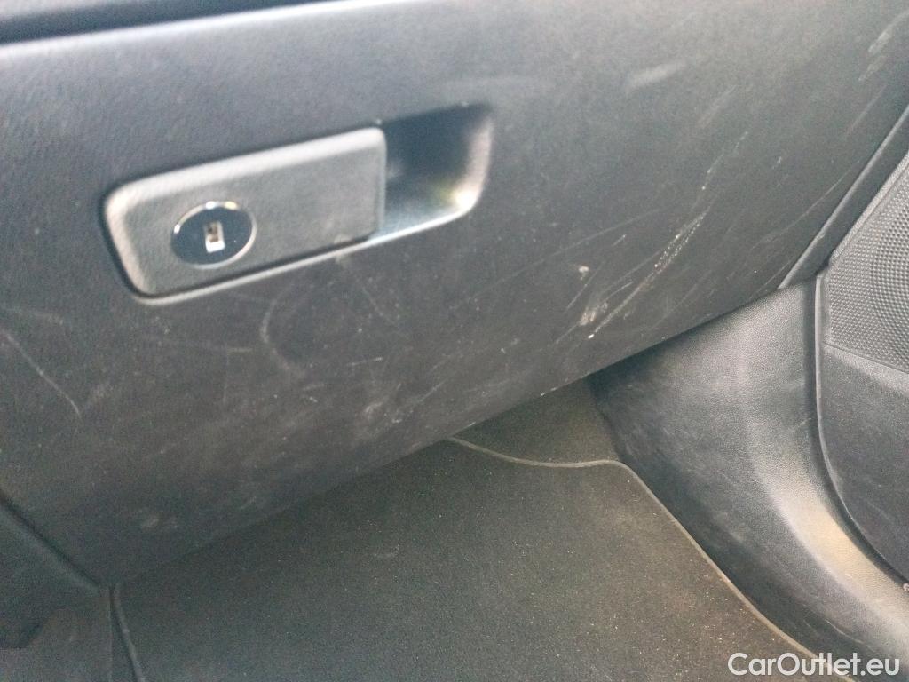  KIA  Sorento  Drive 2WD 2.2 CRDi 200CV AT8 E6d #18