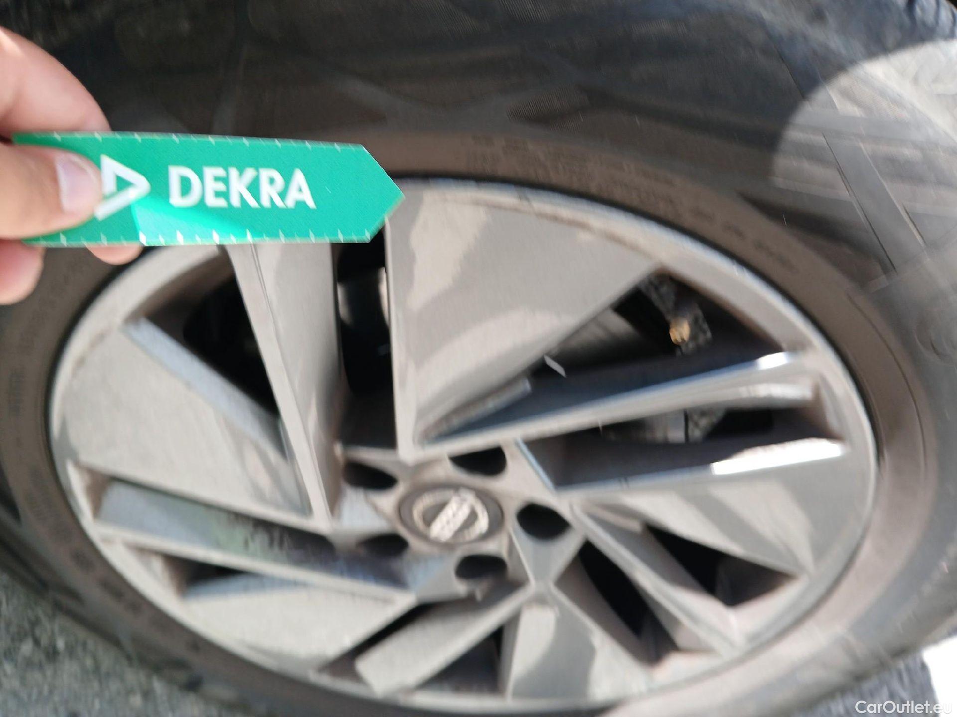 Nissan  Qashqai NISSAN  / 2021 / 5P / todoterreno DIG-T 103kW (140CV) mHEV 4x2 Acenta #11