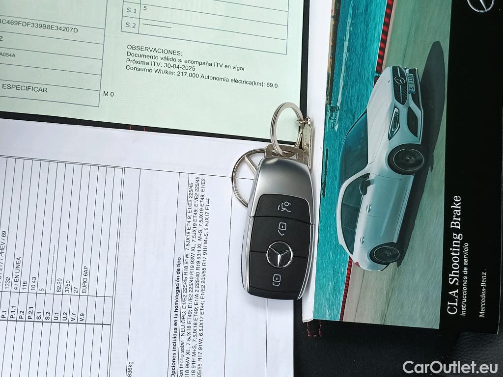  Mercedes  CLA-Klasse MERCEDES-BENZ CLA / 2019 / 5P / familiar CLA 250 e Shooting Brake #2
