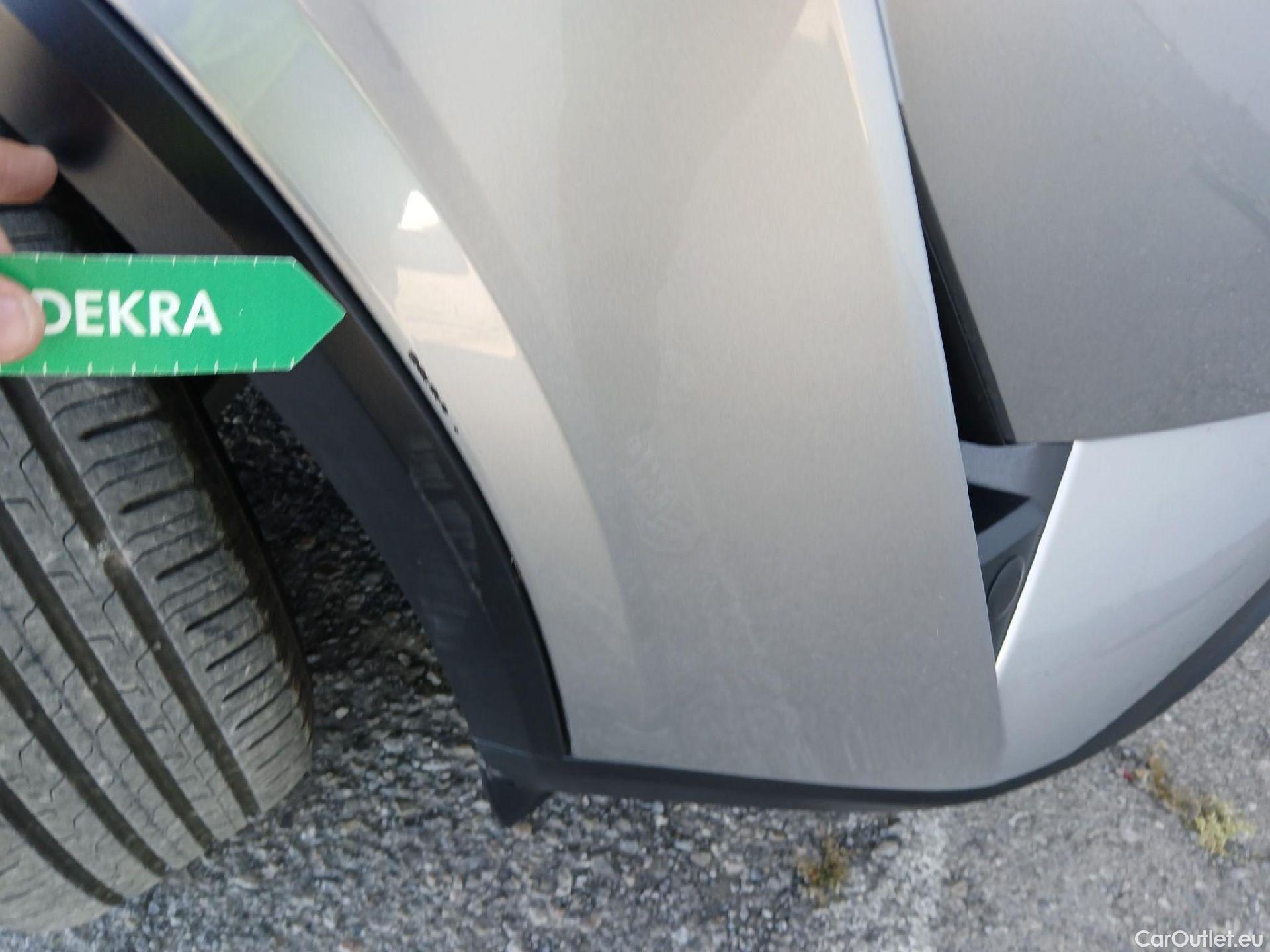  Nissan  Qashqai NISSAN  / 2021 / 5P / todoterreno DIG-T 116kW (158CV) mHEV Xtronic Acenta (AC8) #4
