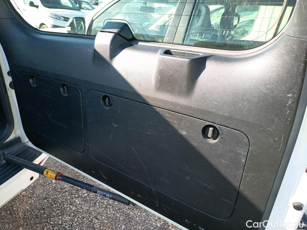  Toyota  Land Cruiser TOYOTA  / 2017 / 5P / todoterreno 2.8 D-4D GX #12