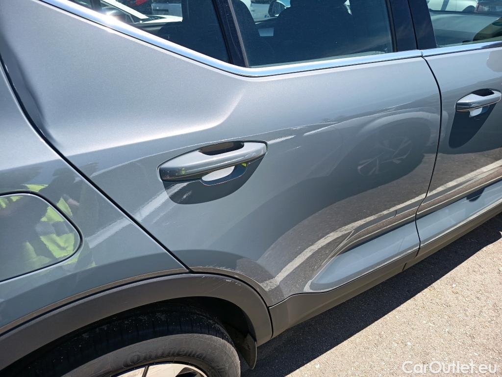  Volvo  XC 40 VOLVO XC40 / 2017 / 5P / todoterreno 1.5 T4 Twin Recharge Inscription Ex Auto #1