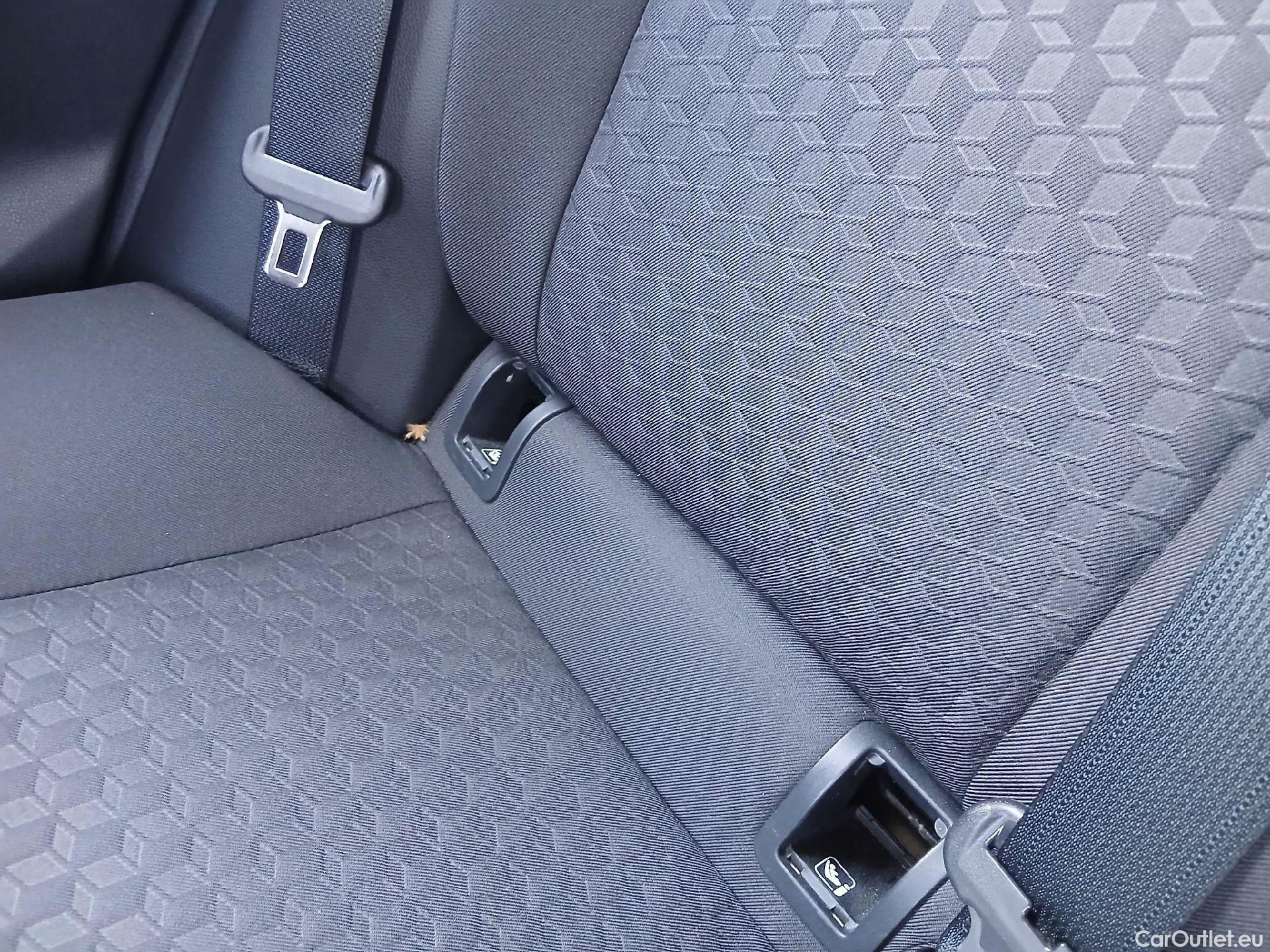  Toyota  Yaris TOYOTA  / 5P / 1.5 115 CV Business Plus #27