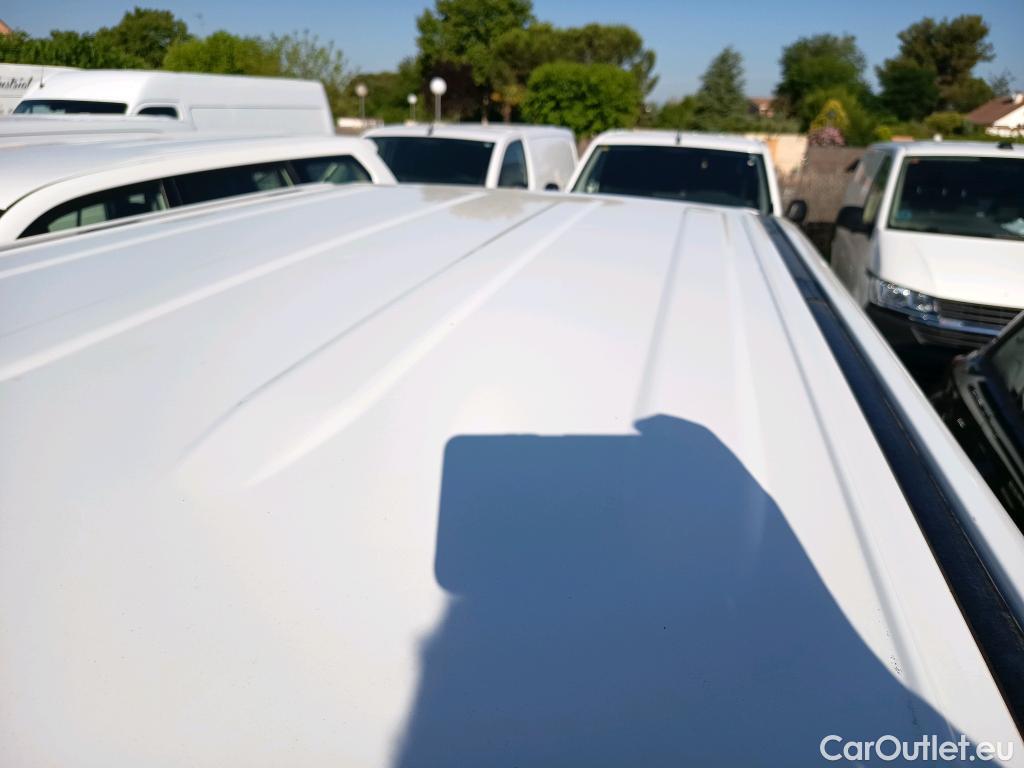 Toyota  Land Cruiser TOYOTA  / 2017 / 5P / todoterreno 2.8 D-4D GX #2