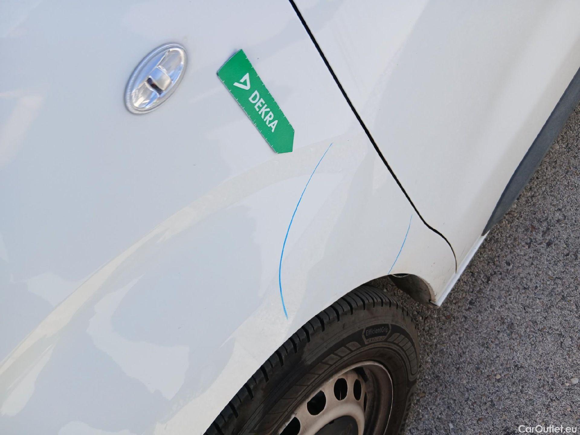  Peugeot  Expert PEUGEOT  / 2016 / 4P / furgón Furgón BlueHDi 120 S&S 6v Standard #10
