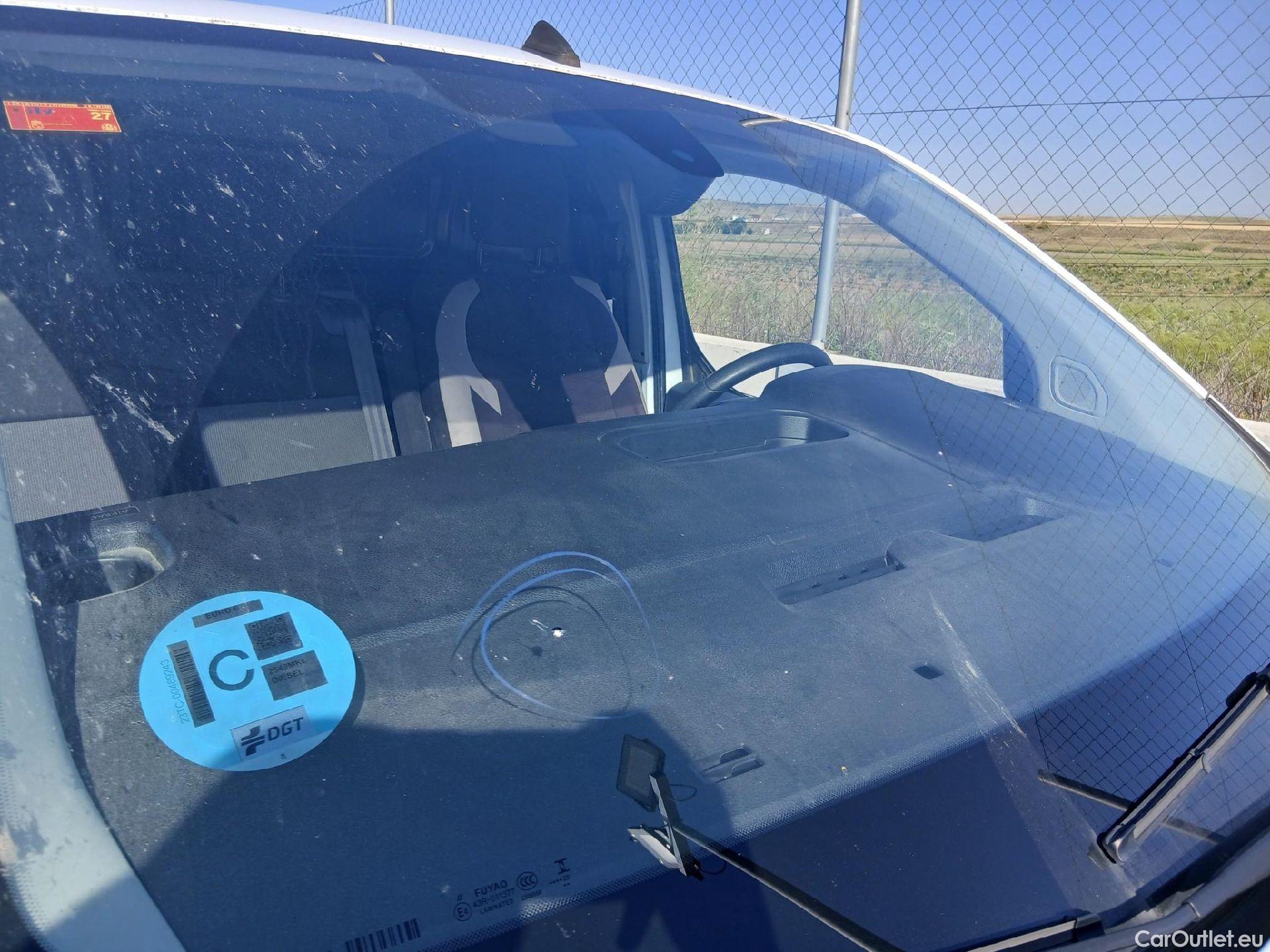  Peugeot  Expert PEUGEOT  / 2016 / 4P / furgón Furgón BlueHDi 120 S&S 6v Standard #5