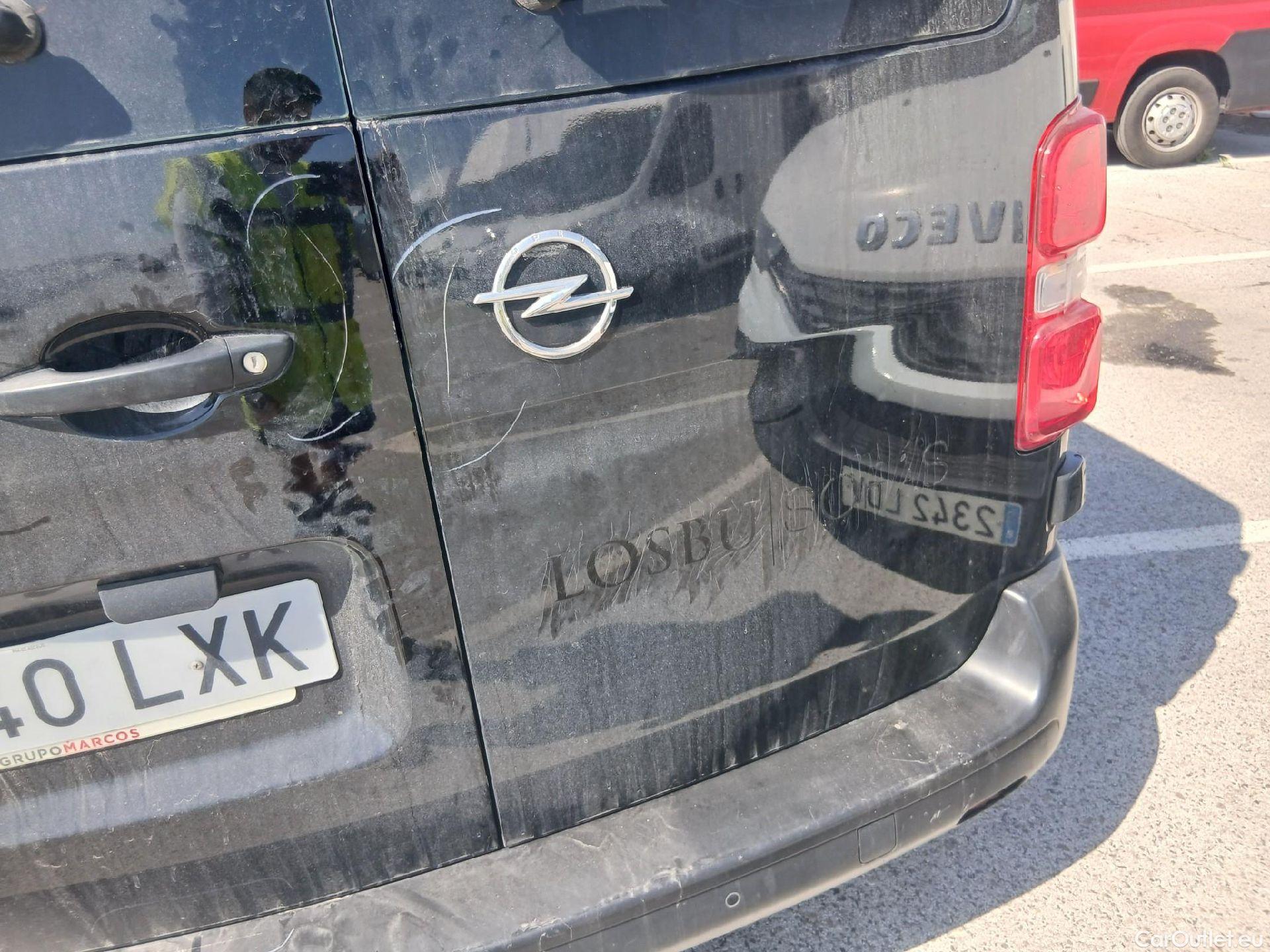  Opel  Vivaro OPEL  / 4P / combi 1.5 Diésel 120 CV M Std Express #10