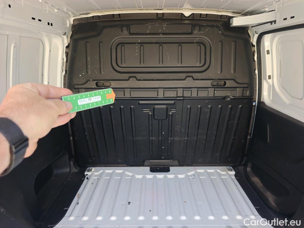  Citroen  Berlingo CITROEN  / 4P / Talla M BlueHDi 100 CV CLUB #11