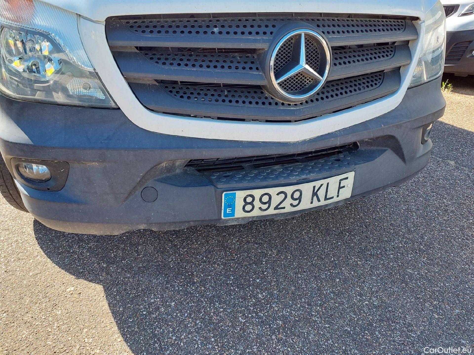 Mercedes  Sprinter MERCEDES-BENZ  / 2013 / 4P / furgón 311 CDI MEDIO 3.5T T. ALTO #25