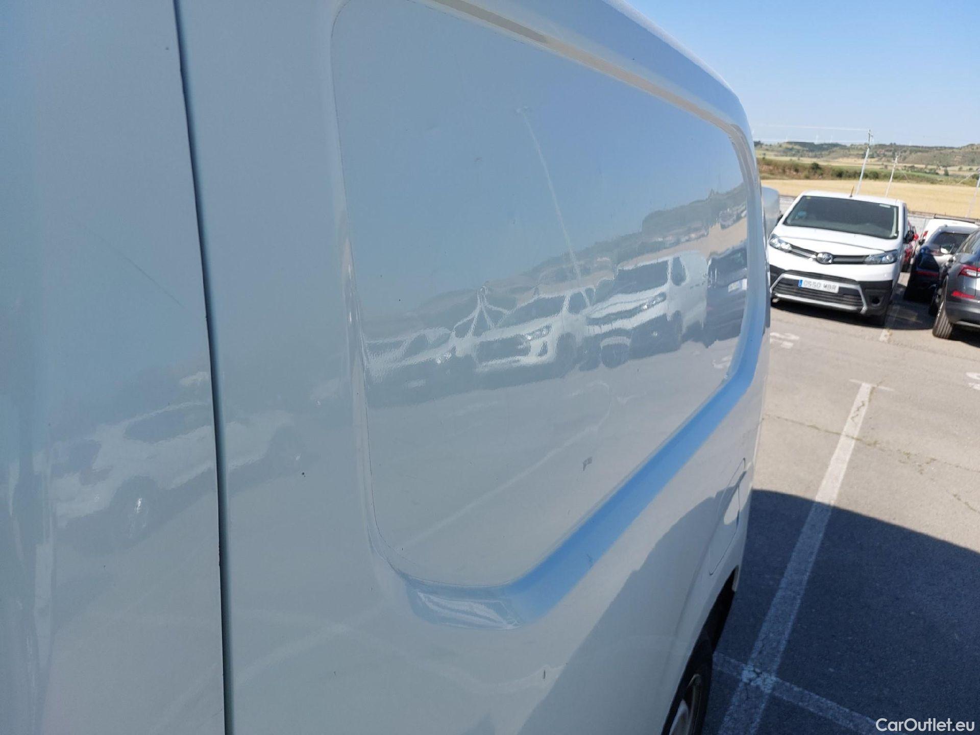  Peugeot  Partner PEUGEOT  / 2018 / 3P / furgón derivado de turismo Pro Standard 600kg BlueHDi 73kW (AC) #10