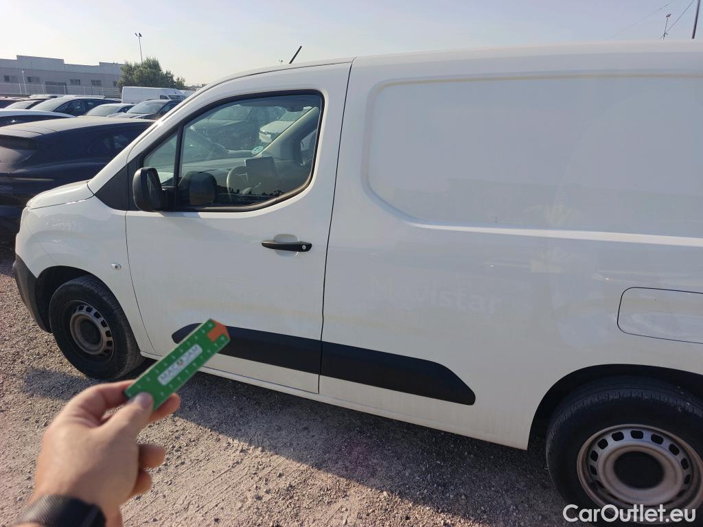  Citroen  Berlingo CITROEN  / 4P / Talla M BlueHDi 100 CV CLUB #5