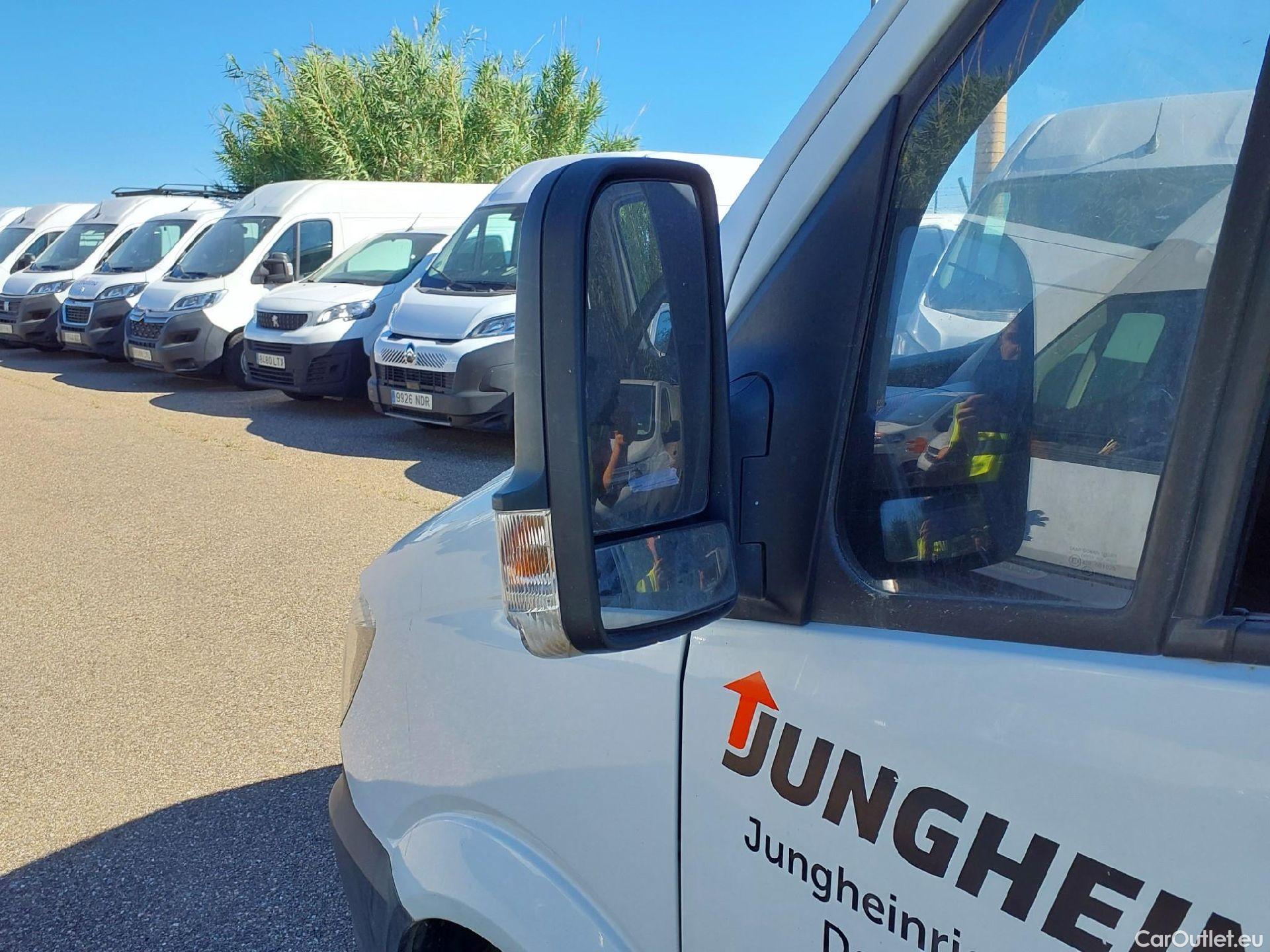  Mercedes  Sprinter MERCEDES-BENZ  / 2013 / 4P / furgón 311 CDI MEDIO 3.5T T. ALTO #7