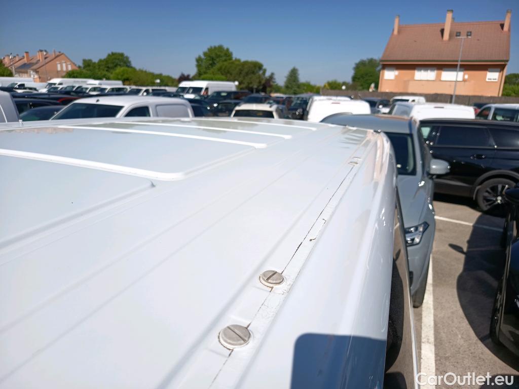 Mercedes  V-Klasse MERCEDES-BENZ Clase V / 4P / combi 220 d  Largo 160 CV #1