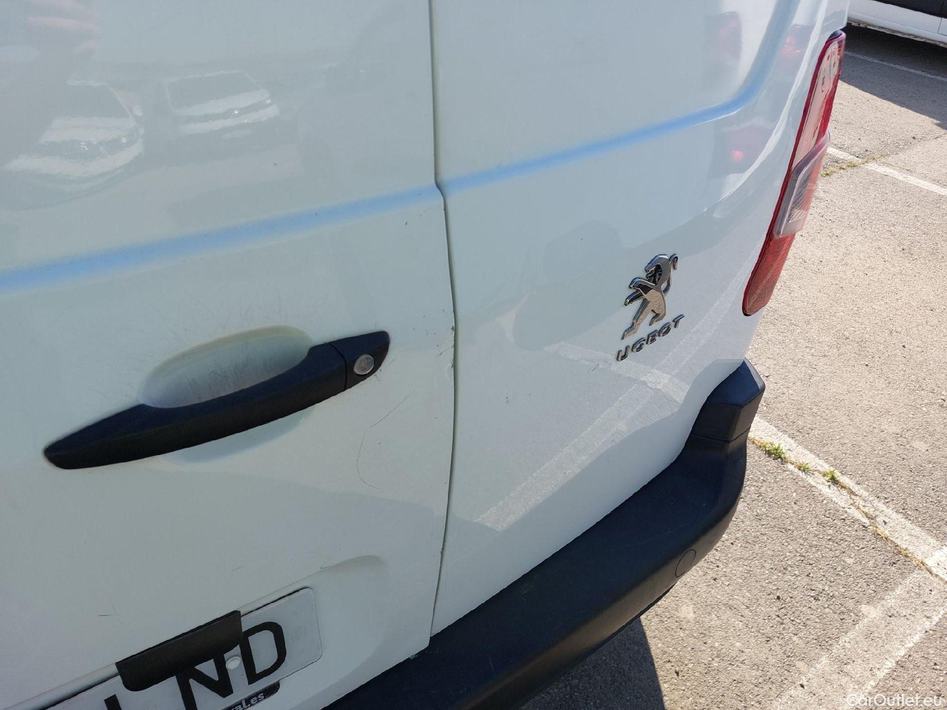  Peugeot  Partner PEUGEOT  / 2018 / 3P / furgón derivado de turismo Pro Standard 600kg BlueHDi 73kW (AC) #17