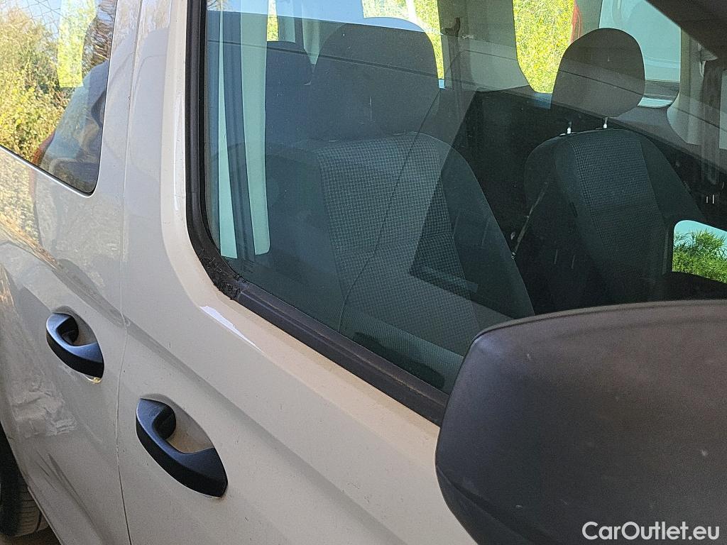  Volkswagen  Caddy VOLKSWAGEN  / 4P / 2.0 TDI  (102CV) #11