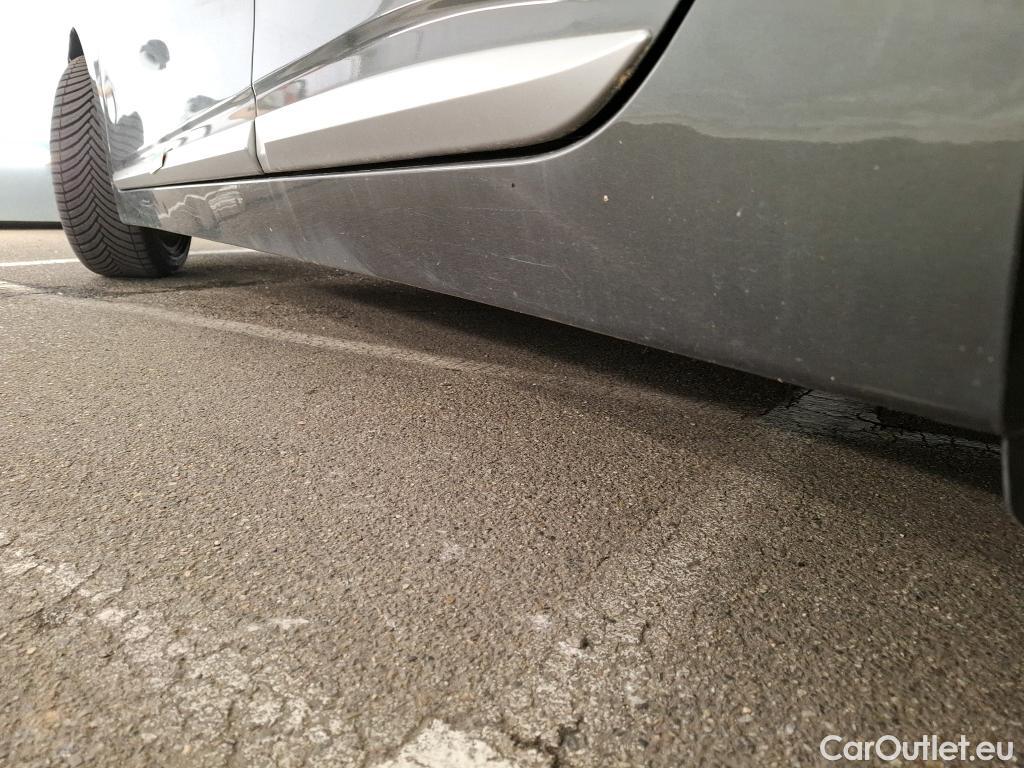  Hyundai   Ioniq Ioniq Executive Hybrid 1.6 GDI 140CV BVA6 E6dT #29