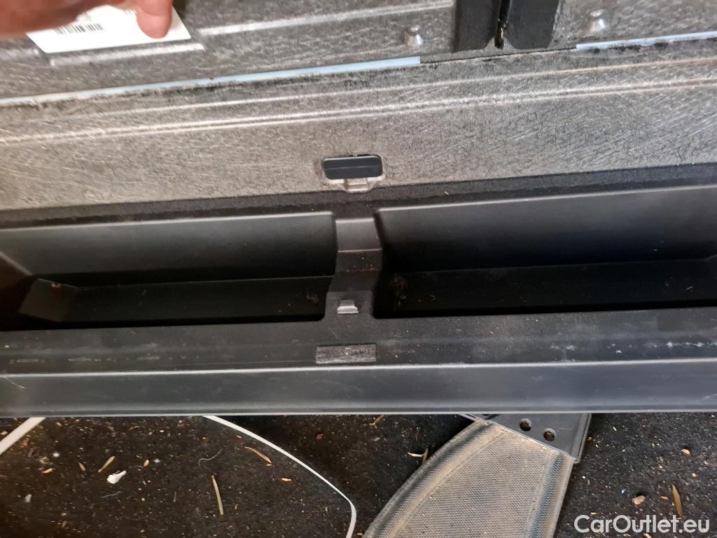  Toyota  Corolla TOYOTA  Touring Sports / 2018 / 5P / Break Hybride 122h Dynamic Business Supp Lomb #68