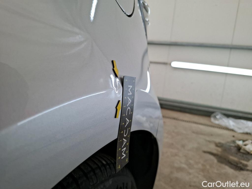  Toyota  Corolla TOYOTA  / 2018 / 5P / Berline Hybride 122h Dynamic Business Supp Lomb #84